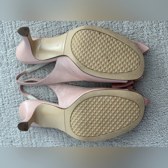 Pink Aerosoles Heels With Bows - Picture 6 of 7